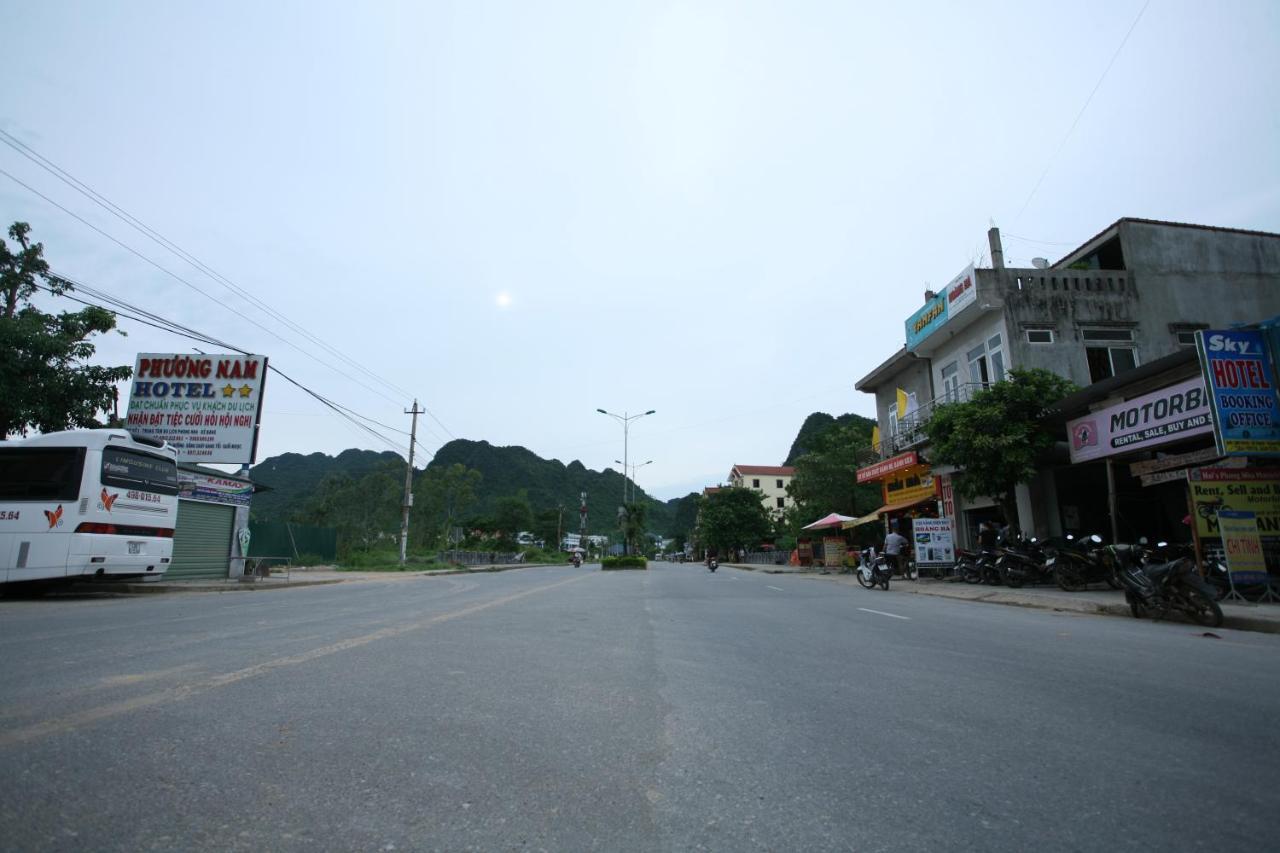 Sky Hotel Phong Nha Exterior foto